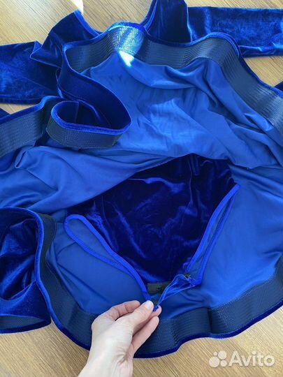 Платье для бальных танцев