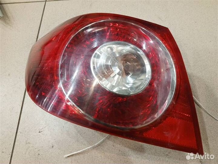 Фонарь задний наружный левый Chevrolet Epica 2006