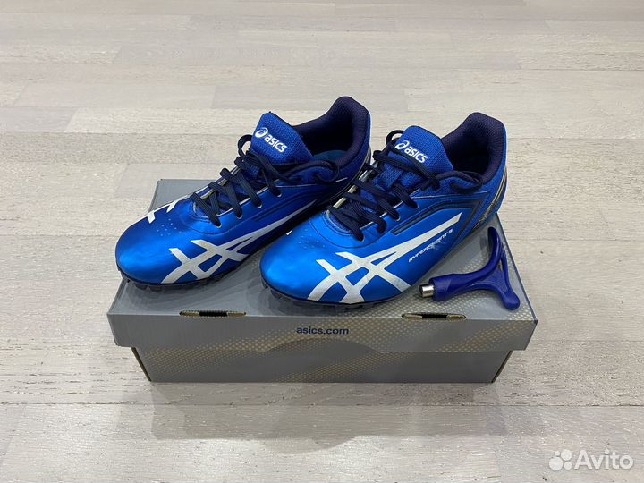 Шиповки asics