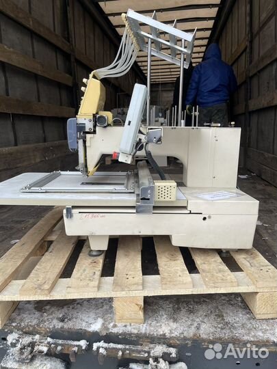 Вышивальный полуавтомат Gemsy Gem1201-C-1