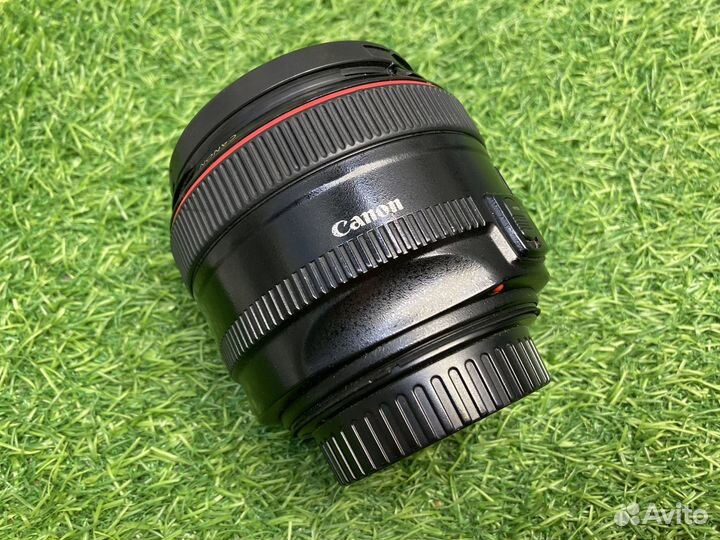 Canon EF 50mm 1.2L USM