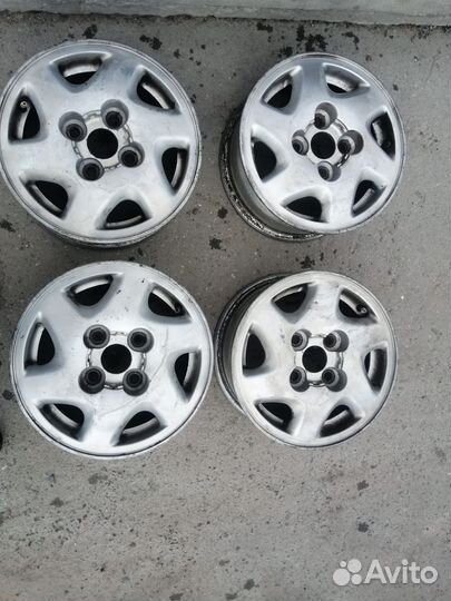 Литые диски б/у 4*114.3