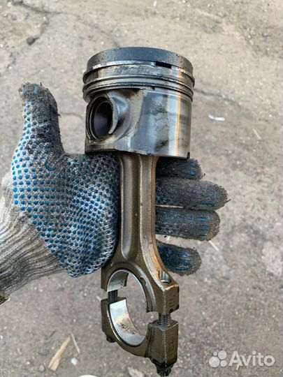 Поршень с шатуном бмв Х5 m57 tue2 306d3