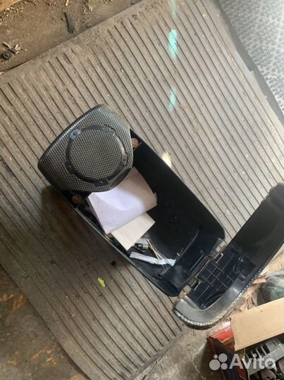 Подлокотник на авто(на классику подходит)