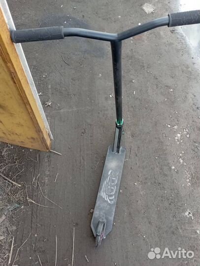 Самокат трюковой