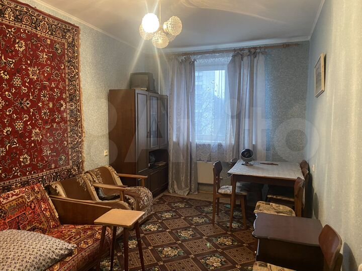 2-к. квартира, 55 м², 4/14 эт.