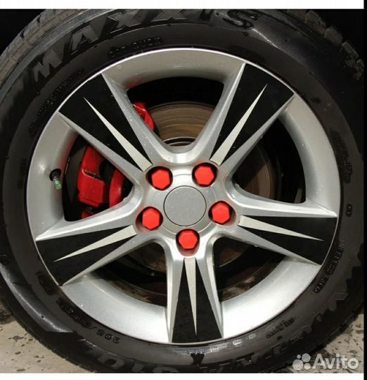 Колпачки на колёсные гайки