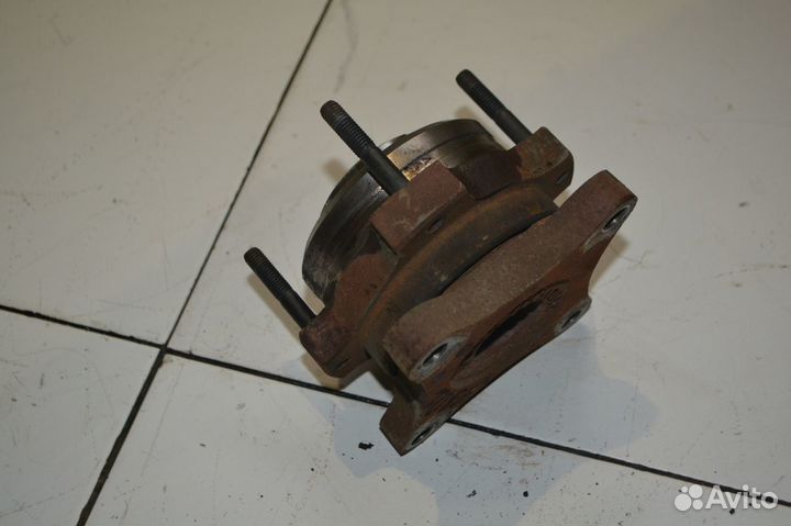 22031832 Volvo Кронштейн термомуфты