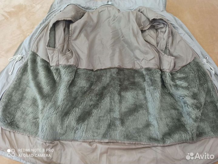 Продам отличную куртку качественную размер 50-52