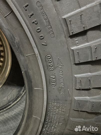 Maxxis M8060 Trepador 325/75 R17 124K