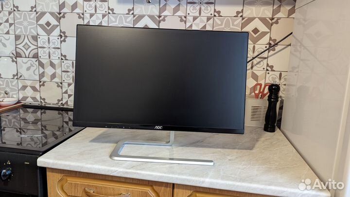 23 дюйма AOC IPS матрица тонкий изящный