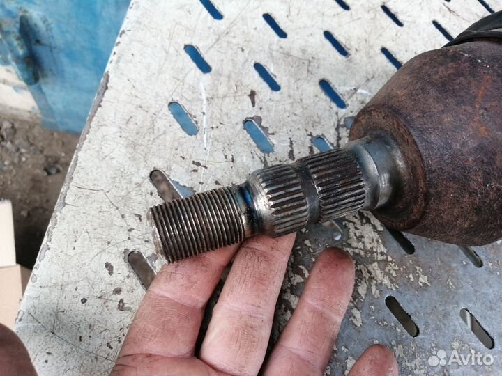 Привод передний левый МКПП Opel Astra H Zafira B