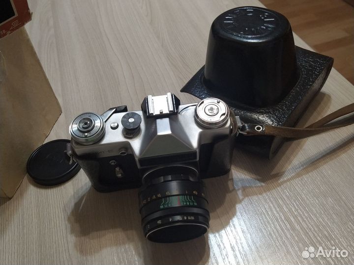 Плёночный фотоаппарат Зенит Helios-44-2