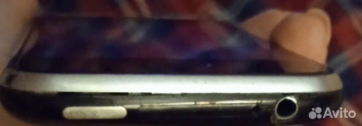 Мобильный телефон Андроид