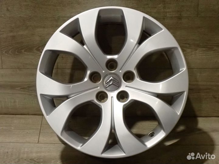 Комплект оригинальных R17 дисков Citroen C5