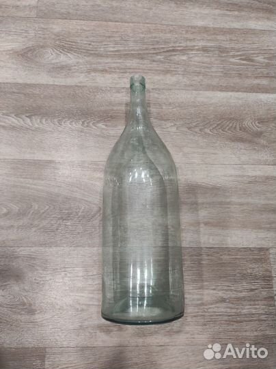 Бутыль четверть