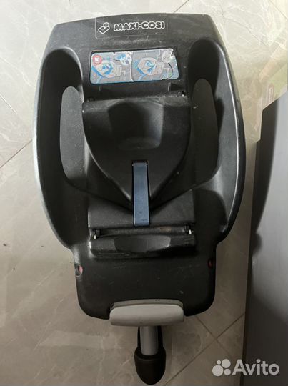 Автокресло люлька maxi cosi и база isofix