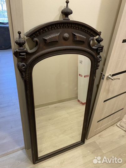 Антикварное зеркало