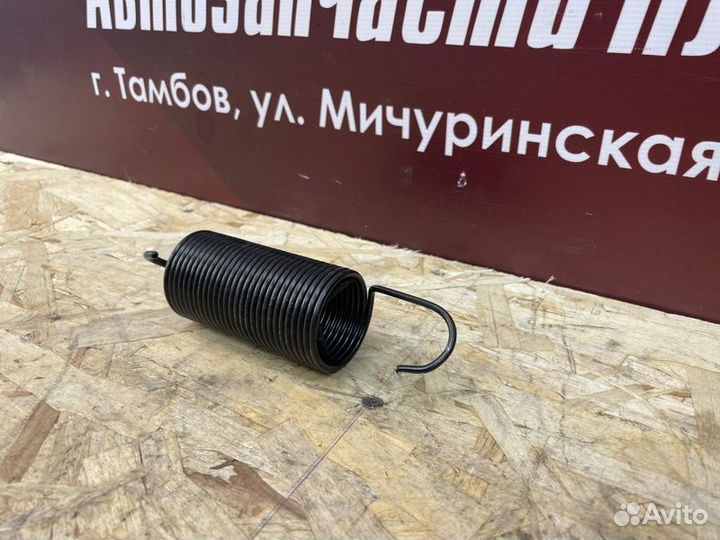 Пружина крышки багажника Renault Logan