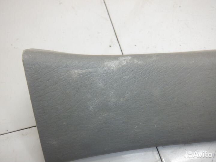 Обшивка двери багажника Mazda MPV