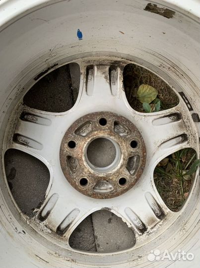 Колесо 1 шт. в сборе r17