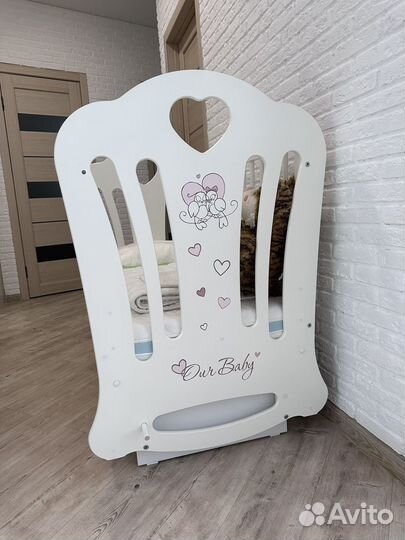 Детская кроватка с маятником + матрас