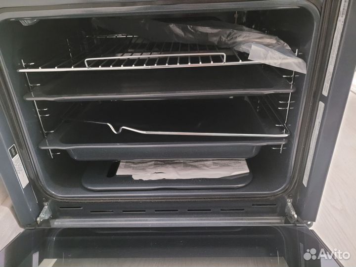 Встраиваемая газовая духовка Hotpoint