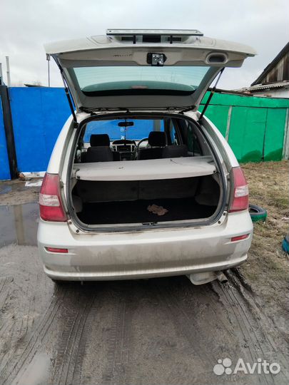 Toyota Nadia 2.0 AT, 2002, 281 355 км