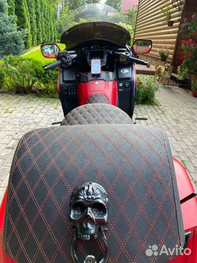 Продам honda GL 1800B (F6B)