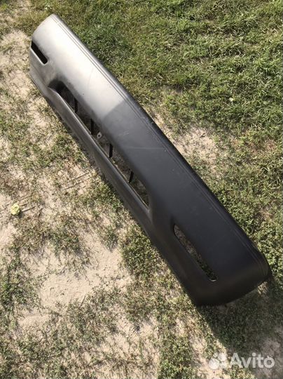 Передний бампер Lexus rx300