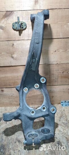 Кулак поворотный передний правый Audi A6 C7