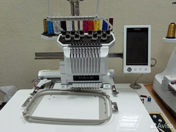 Халаты махровые с вышивкой