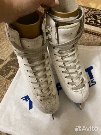 Фигурные коньки risport