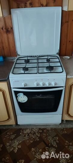 Холодильник, спальня, кухня приматейка