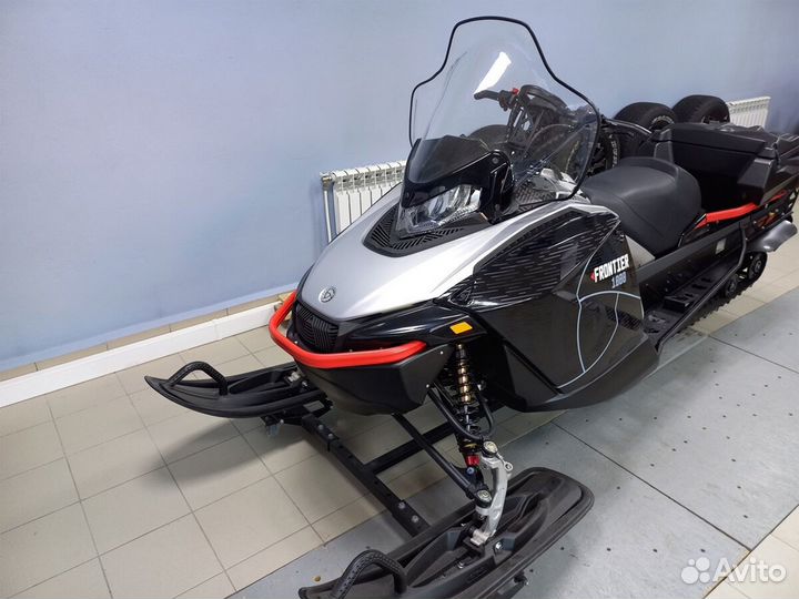 Снегоход Frontier 1000 витрина