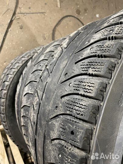 Bridgestone Ice Cruiser 7000 245/45 R17