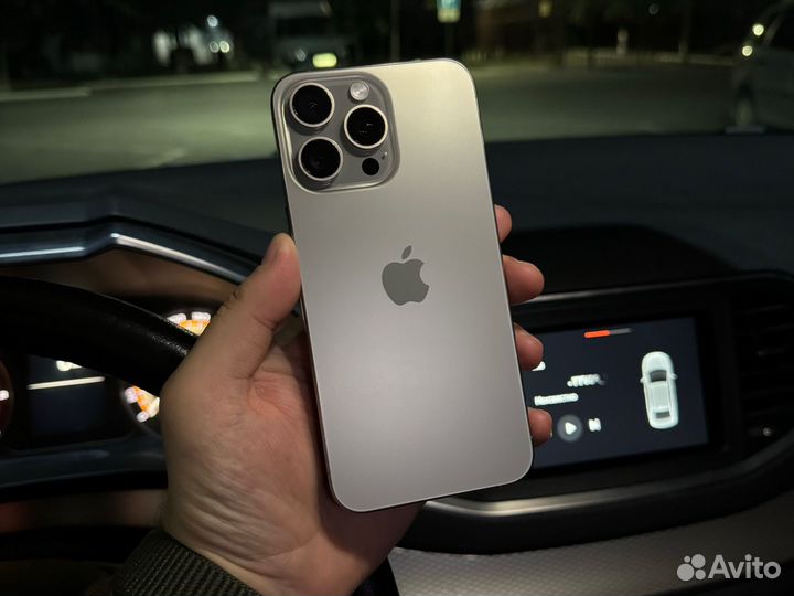 iPhone 15 Pro Max, 256 ГБ