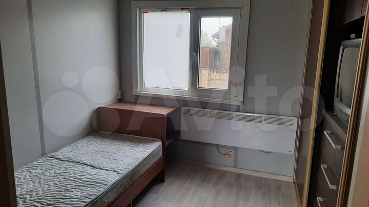 Дом 25 м² на участке 5 сот.