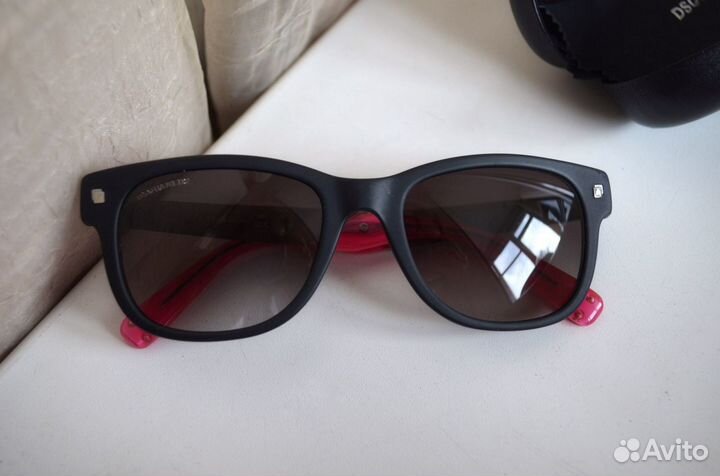 Очки солнцезащитные Dsquared