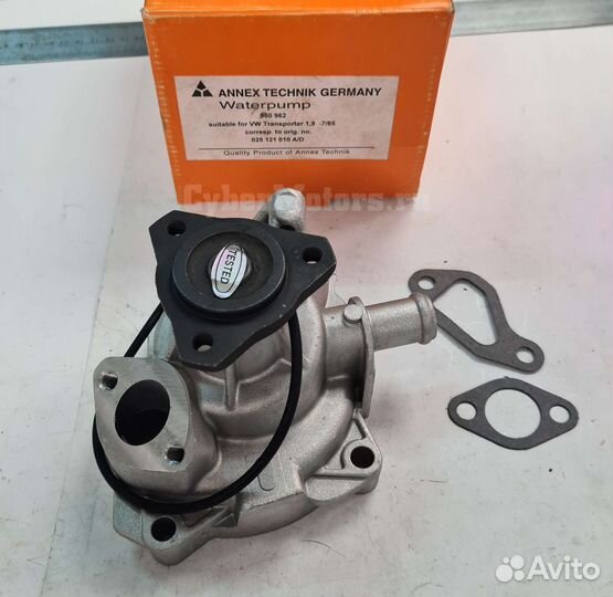 Помпа VW transporter 1.9L made in Germany