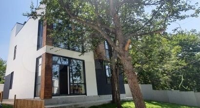 Дом 170 м² на участке 3 сот.