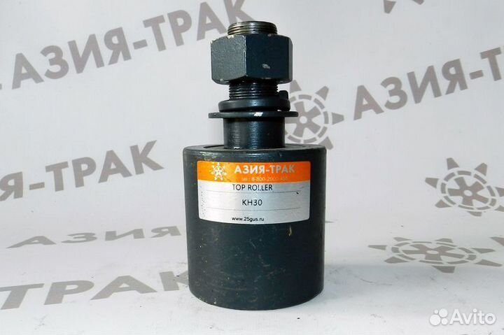 Поддерживающий каток на Kubota KH30(1)