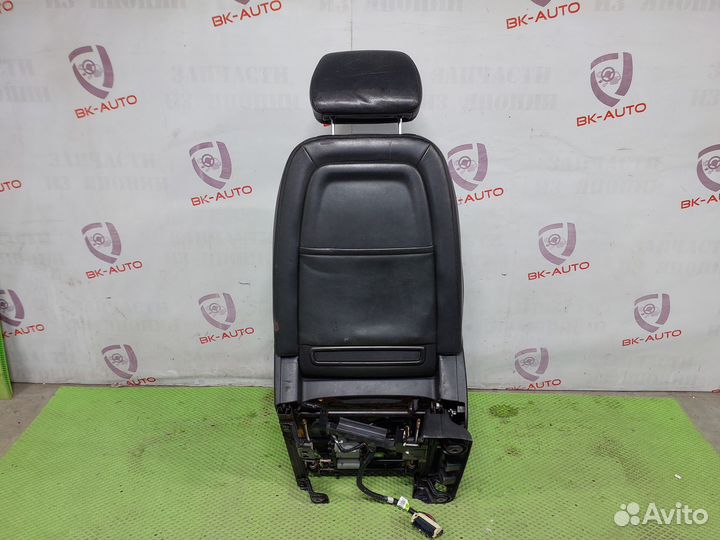 Переднее правое сидение Cadillac Escalade GMT900