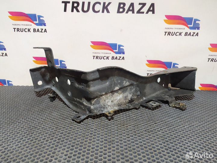 Кронштейн фары правой Volvo FH