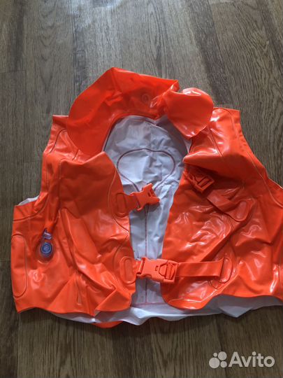 Надувные: нарукавники, круг, жилет, матрас детские