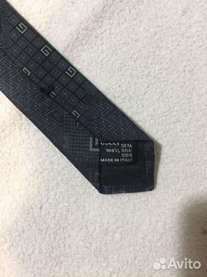 Галстук Gucci Б/У 100 шелк