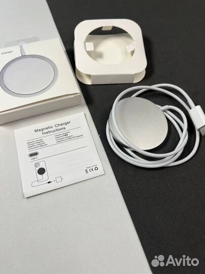 Беспроводная зарядка для iPhone MagSafe Charger