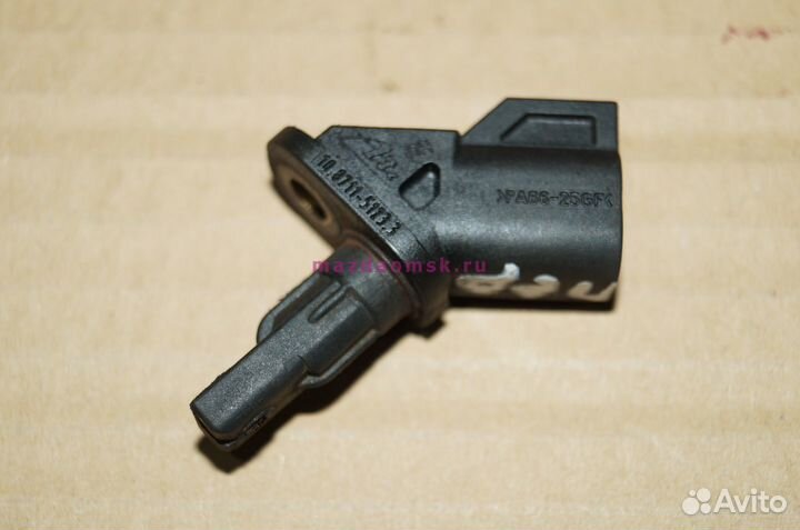 Датчик abs передний правый mazda 3bl