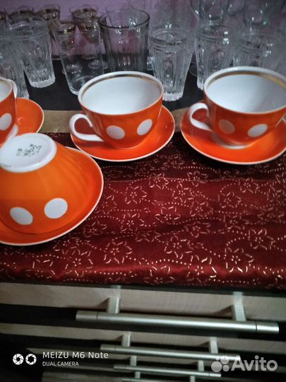 Чашки горох красный с блюдцем СССР 5шт