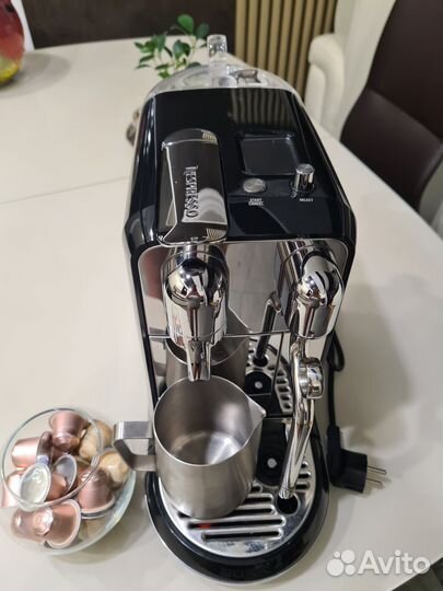 Капсульная кофемашина bork C730bk Creatista